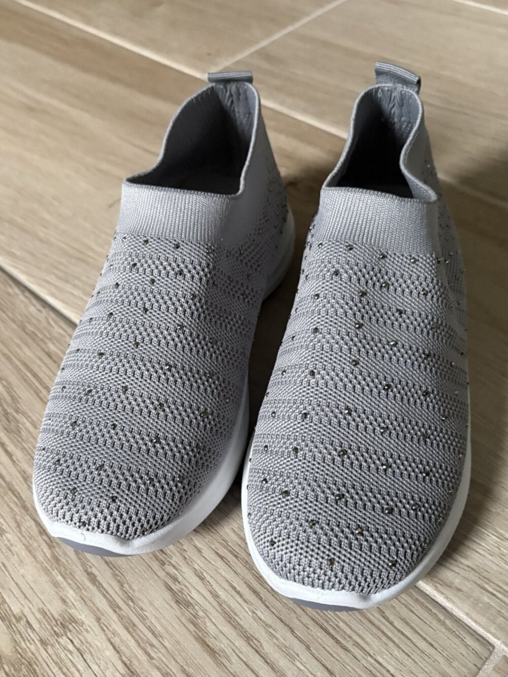 Gray Gloria Vanderbilt Sport Slide Ons